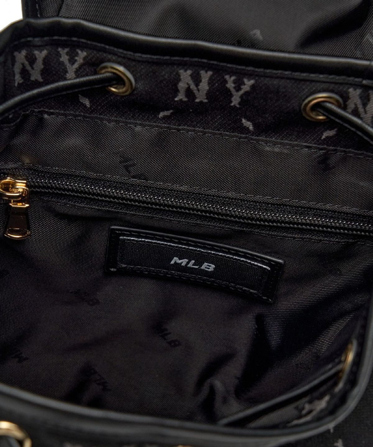 엠엘비 키즈(MLB KIDS) 모노그램 JQD 미니 백팩 NY (Black)