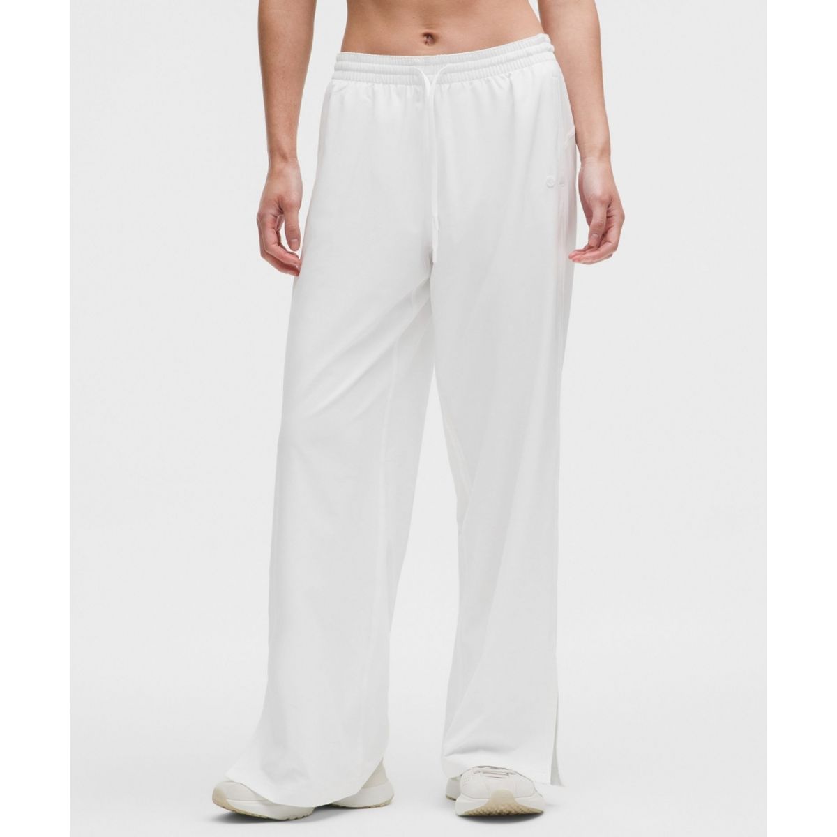 룰루레몬(LULULEMON) 코트 라이벌 와이드 레그 트랙 팬츠 라인드 *아시아 핏  WHT