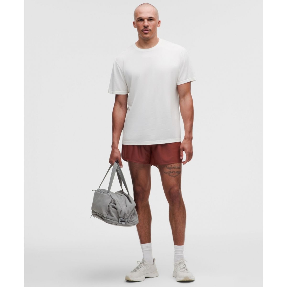 룰루레몬(LULULEMON) 메쉬 짐 라이너리스 쇼츠 4inch  CACH