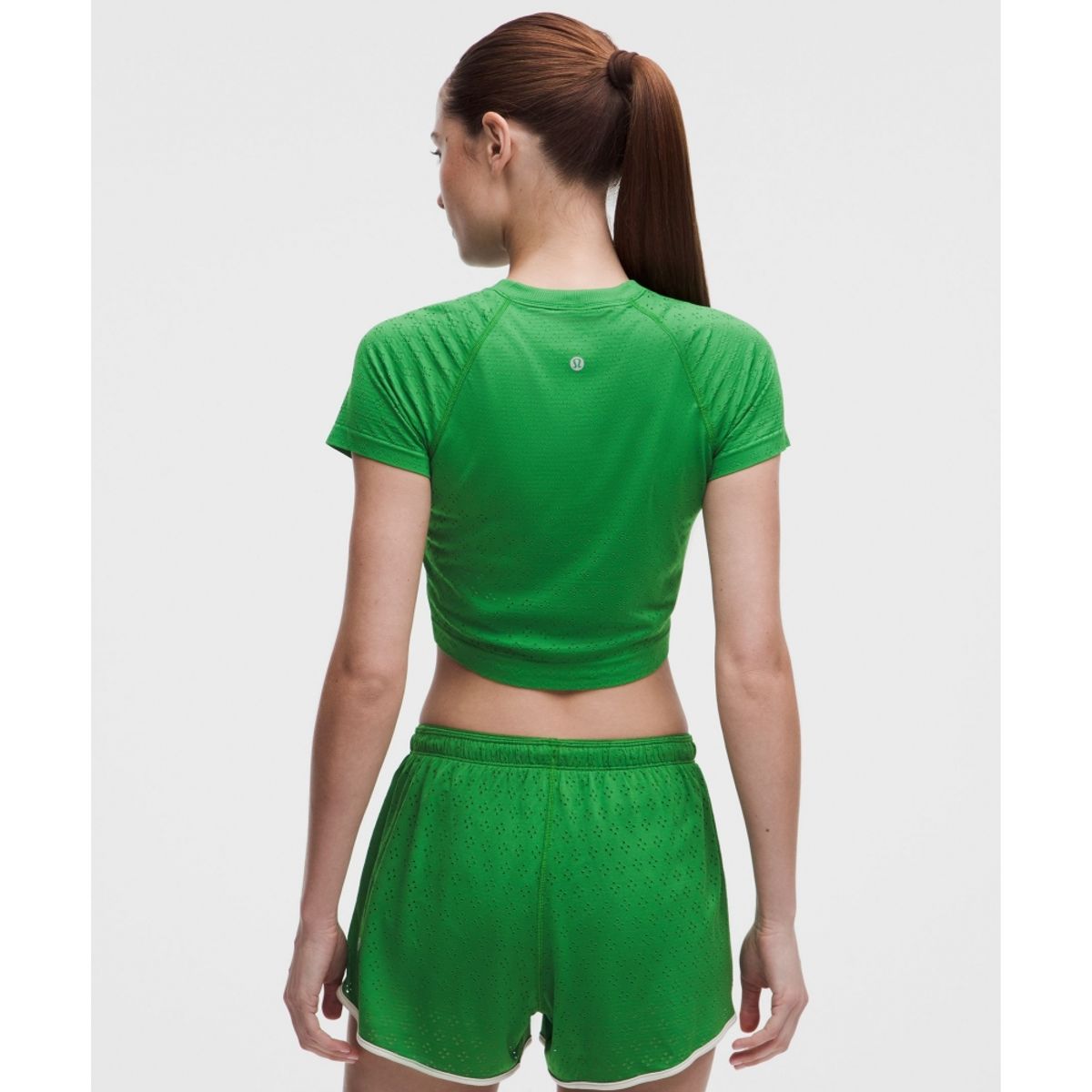 룰루레몬(LULULEMON) 스위프틀리 테크 크롭 숏슬리브 셔츠 2.0  JDCH