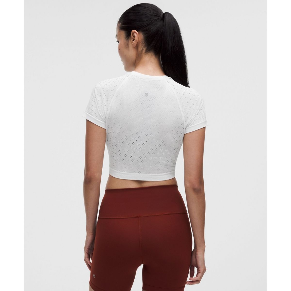 룰루레몬(LULULEMON) 스위프틀리 테크 크롭 숏슬리브 셔츠 2.0  JDWT