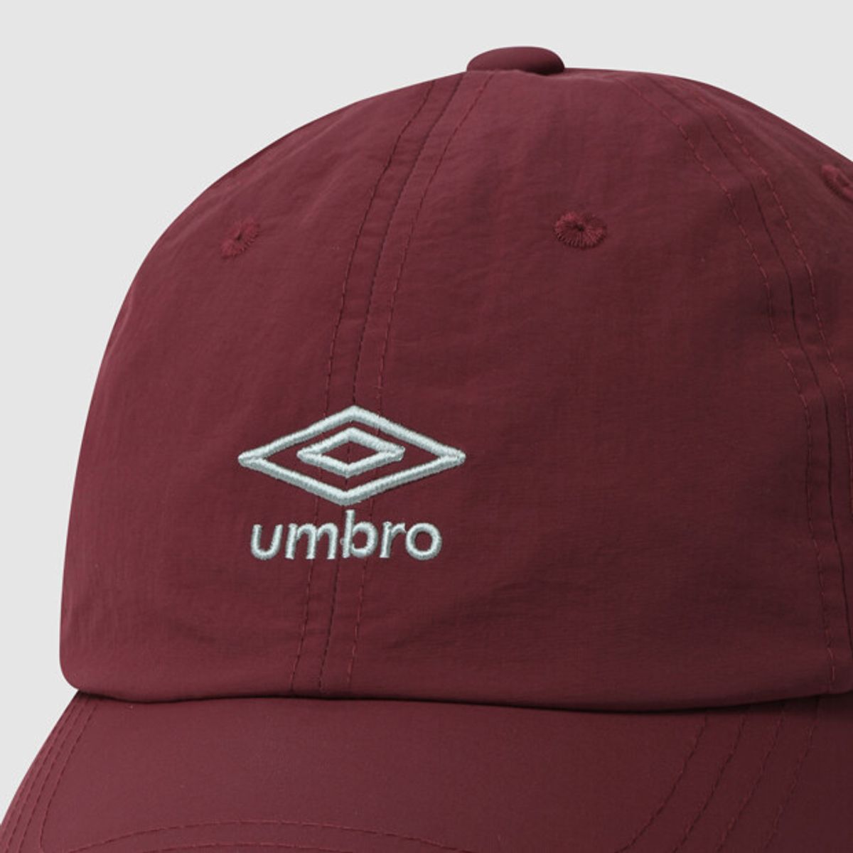 엄브로(UMBRO) 클래식 나일론 볼캡 버건디 UR323CCP91