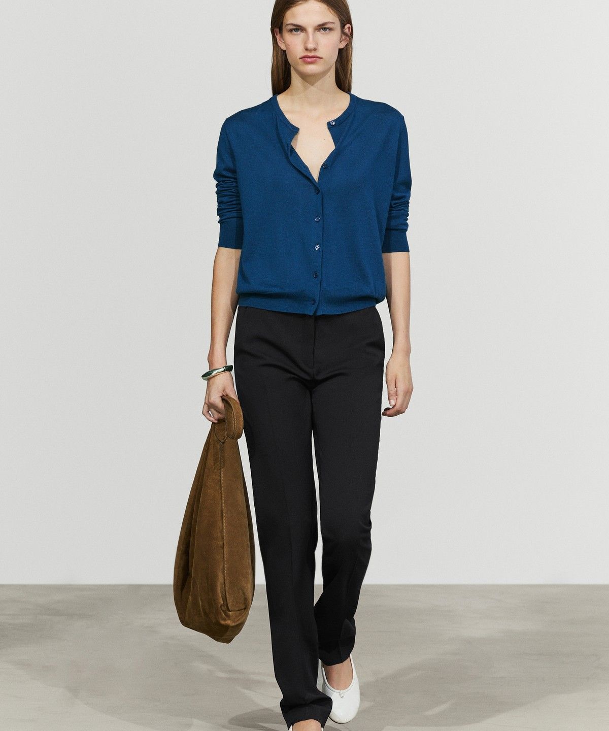 마시모두띠(MASSIMO DUTTI) 라운드넥 파인 니트 가디건