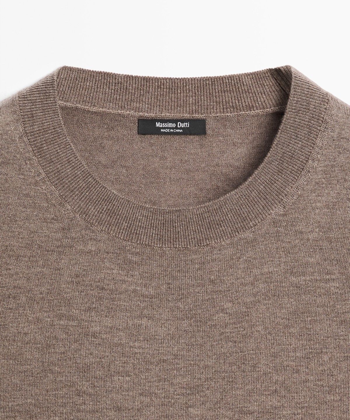 마시모두띠(MASSIMO DUTTI) 라운드넥 파인 니트 스웨터