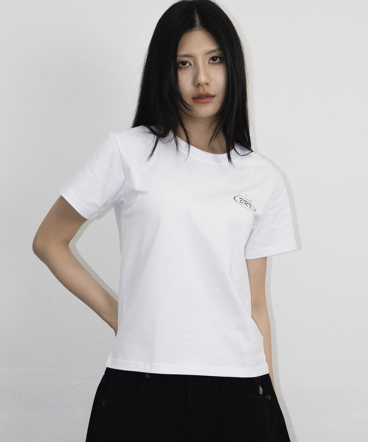 본엑스(BORNX) Brx Silicone Logo T-Shirt (White)