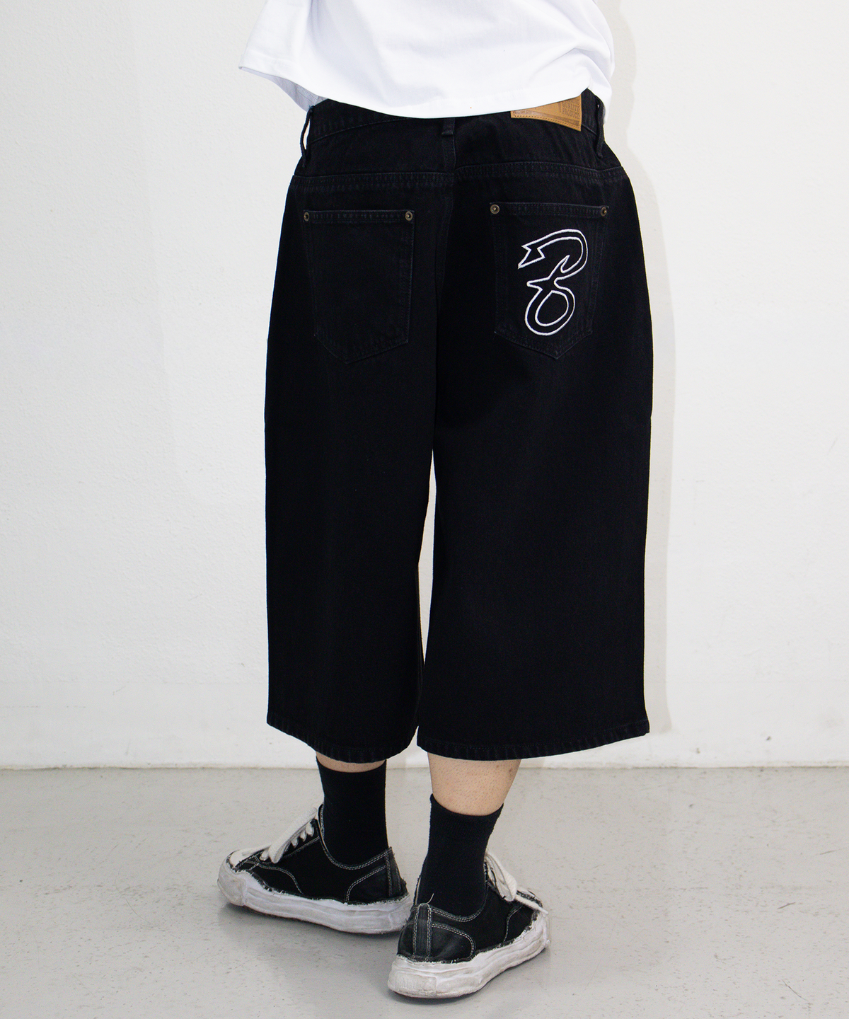 본엑스(BORNX) B Demim Bermuda Pants (Black)