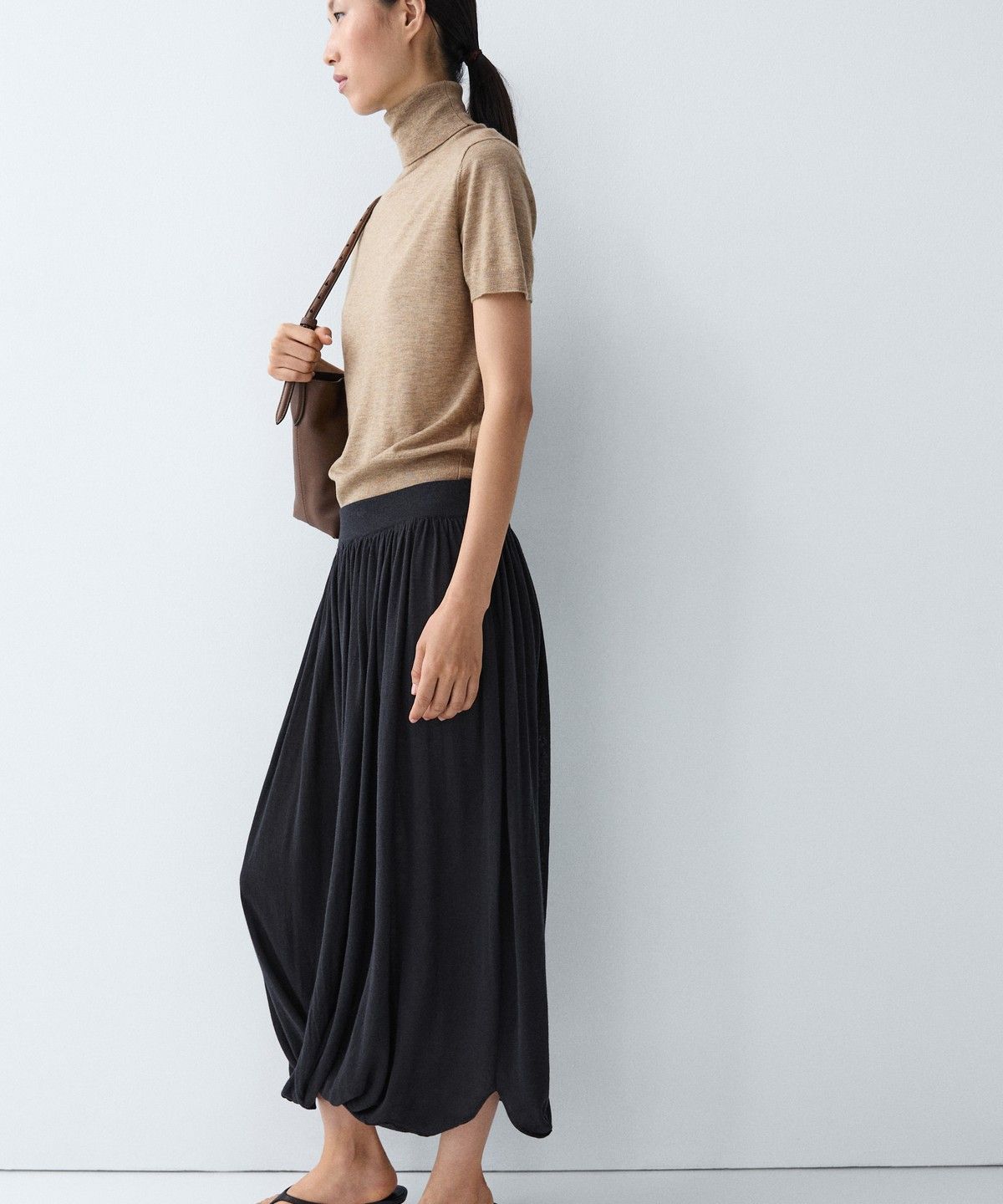 마시모두띠(MASSIMO DUTTI) 터틀넥 니트 스웨터