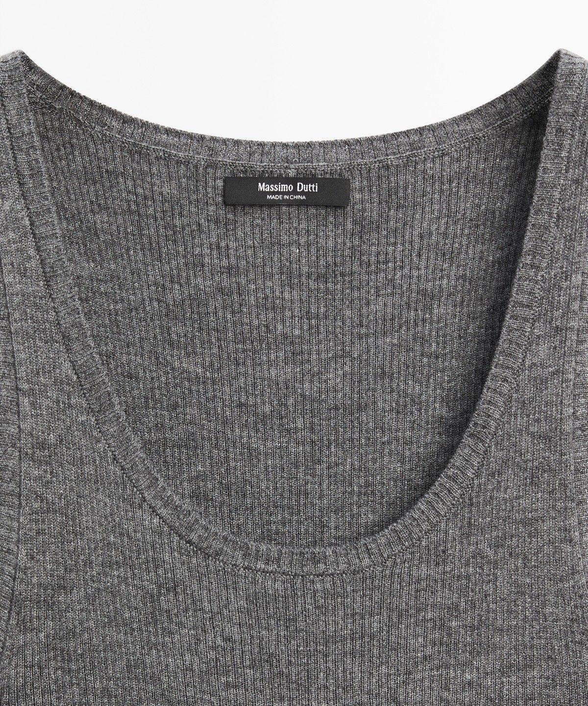 마시모두띠(MASSIMO DUTTI) 립 니트 탑