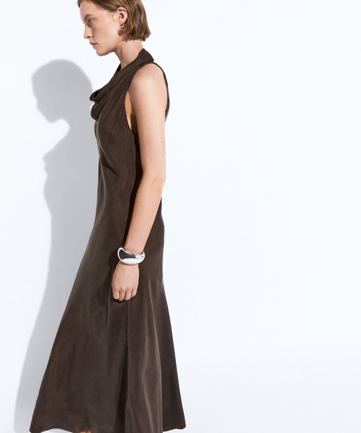 마시모두띠(MASSIMO DUTTI) 드레이프 네크라인 롱 드레스