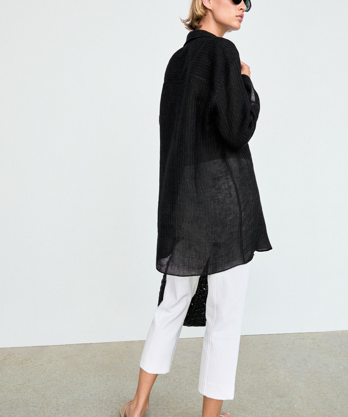 마시모두띠(MASSIMO DUTTI) 스트라이프 린넨 블렌드 버튼 디테일 블루종
