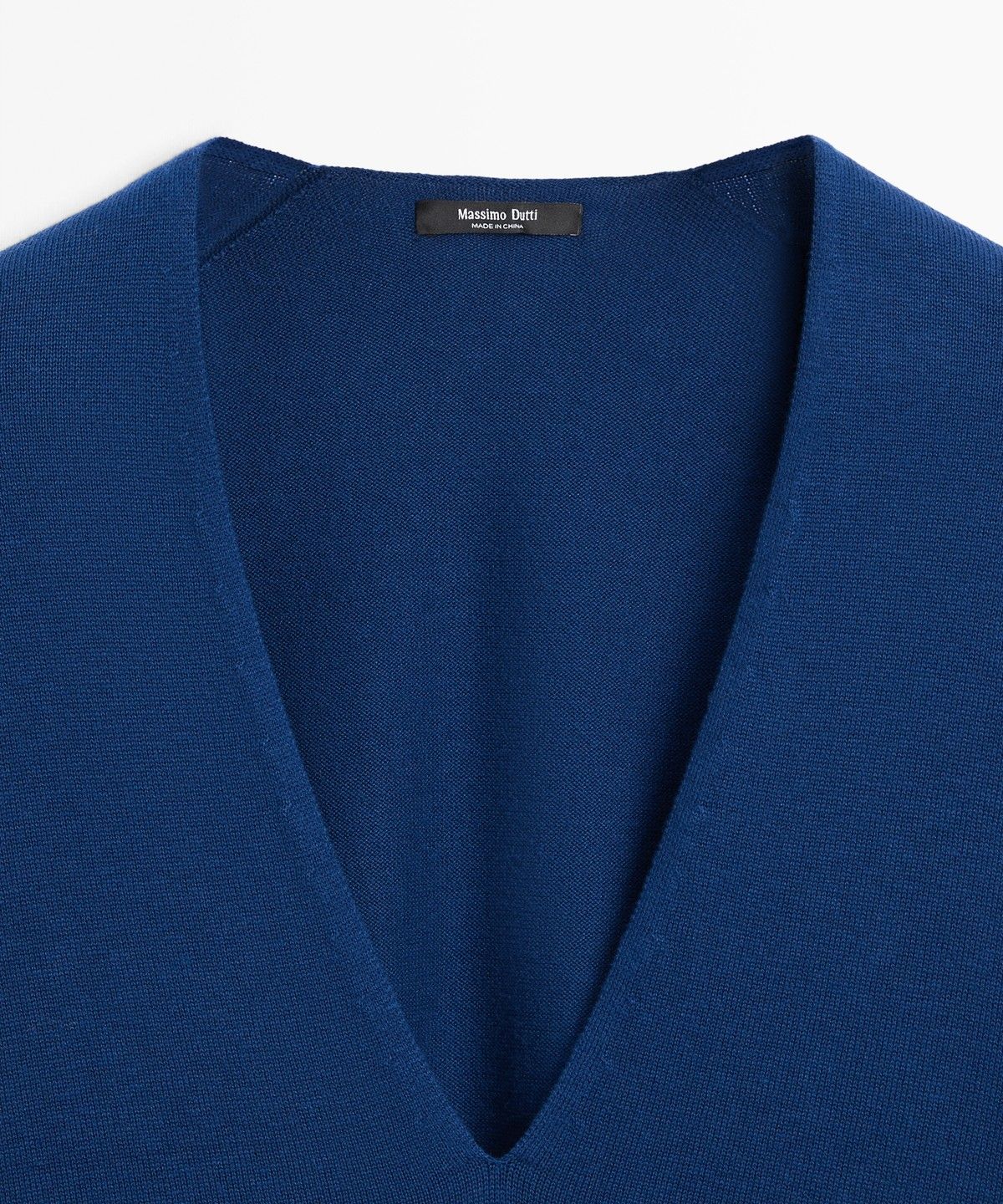 마시모두띠(MASSIMO DUTTI) 스트라이프 브이넥 니트 스웨터