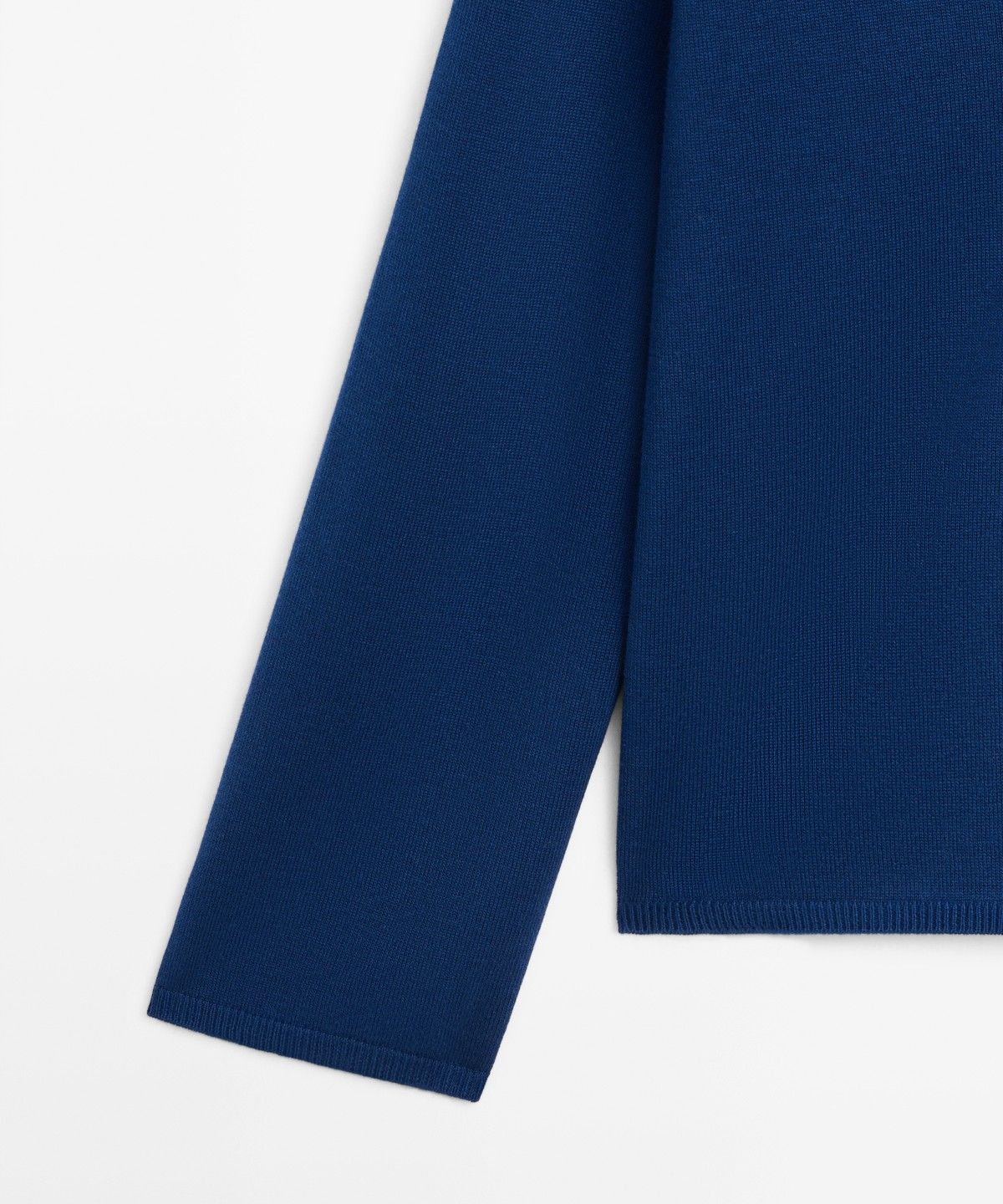 마시모두띠(MASSIMO DUTTI) 스트라이프 브이넥 니트 스웨터