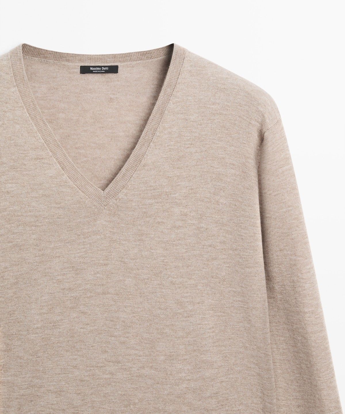 마시모두띠(MASSIMO DUTTI) 브이넥 니트 스웨터