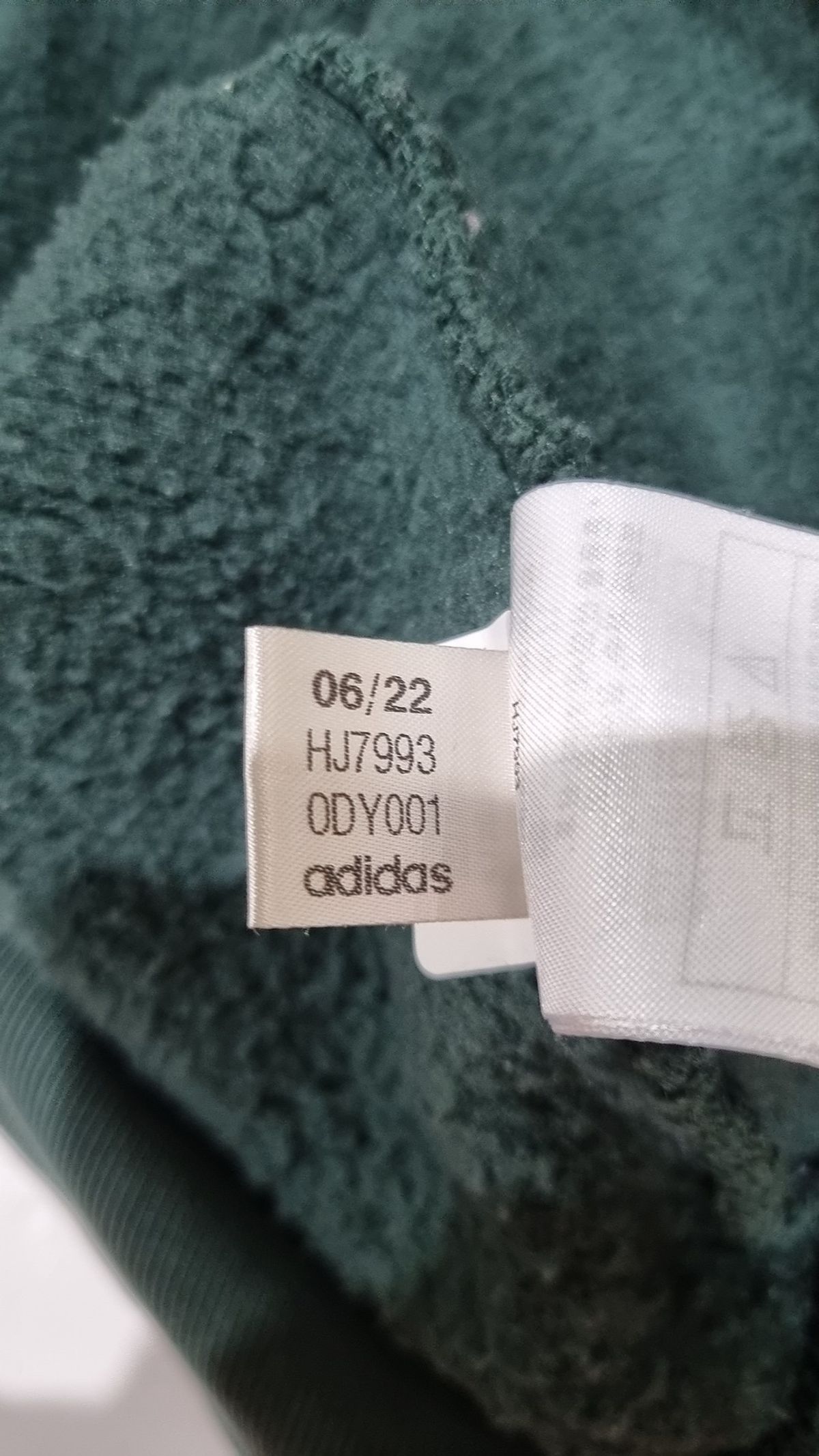 아디다스(ADIDAS) 에센셜 크루 HJ7993 L