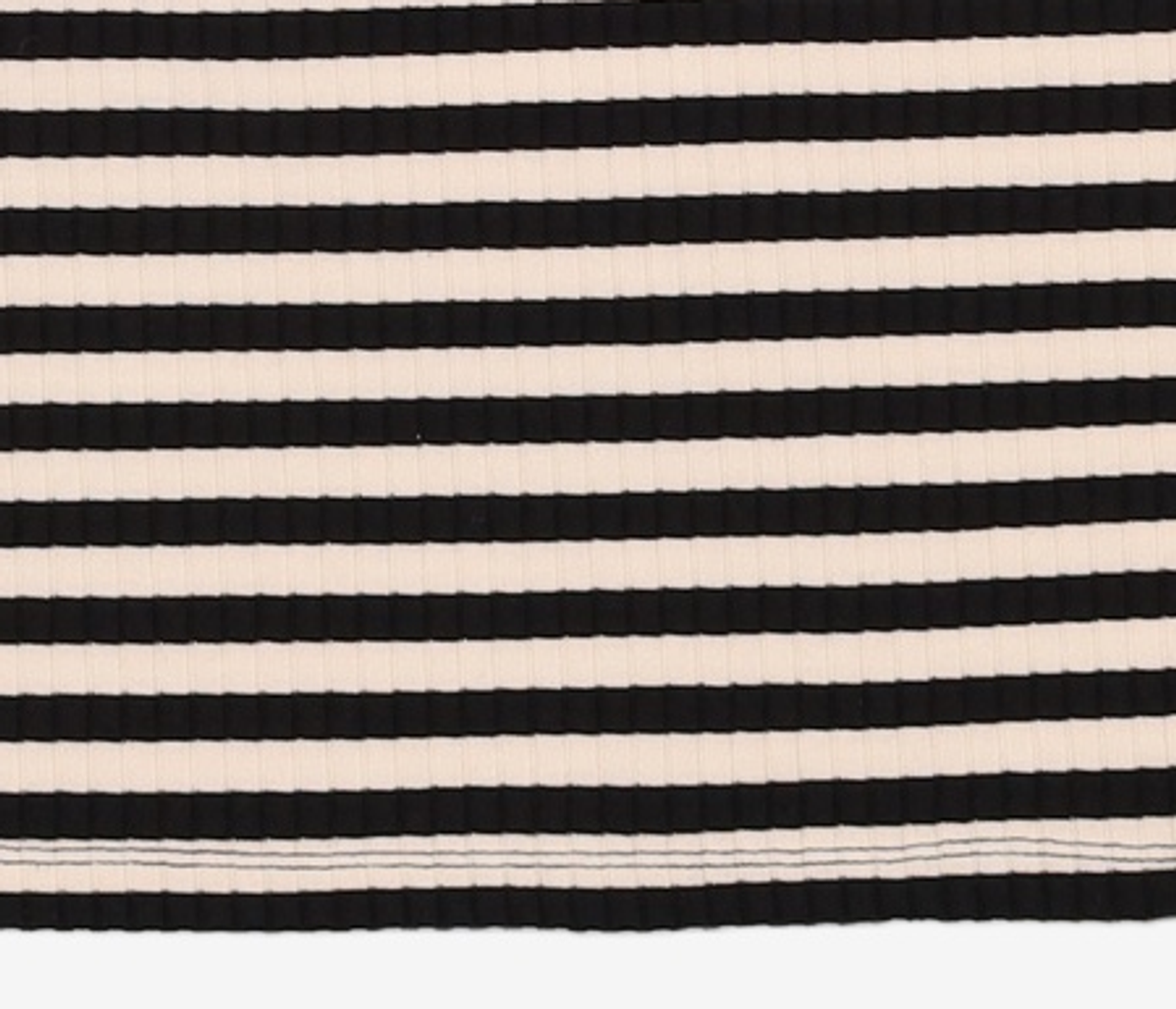 비뮤즈맨션(BEMUSE MANSION) Square neck ribbed puff top - Black FREE