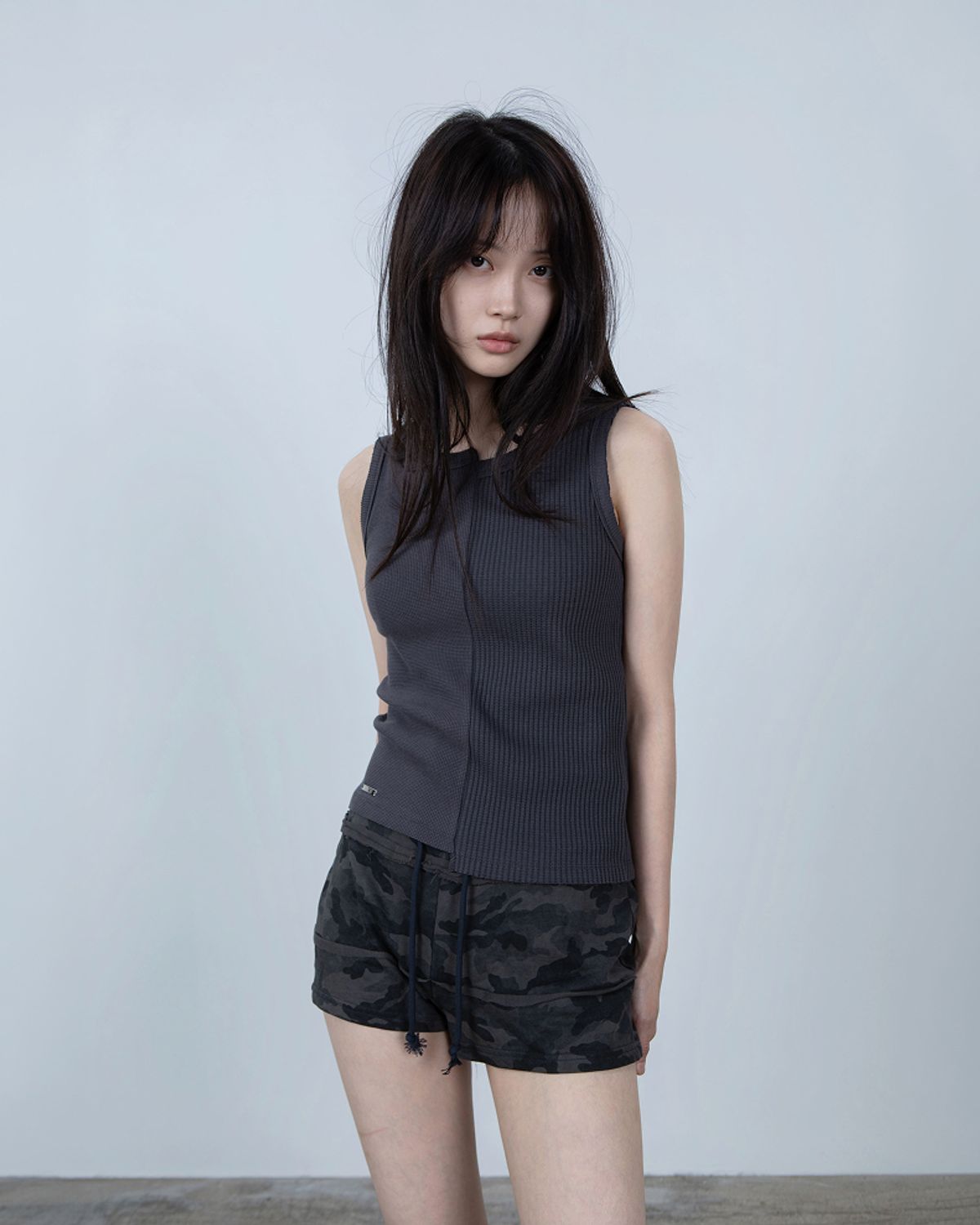 요키토키(YOKI TOKI) VTG CUT-OFF WAFFLE TANK TOP [Charcoal]