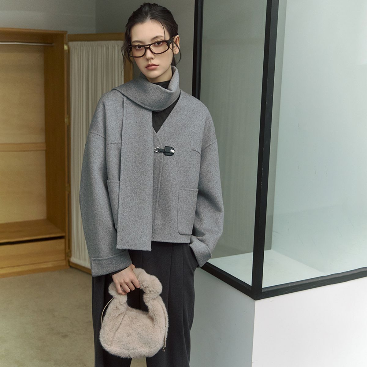 랩(LAP) POPPING FUR SHOULDER BAG AR7ABA02