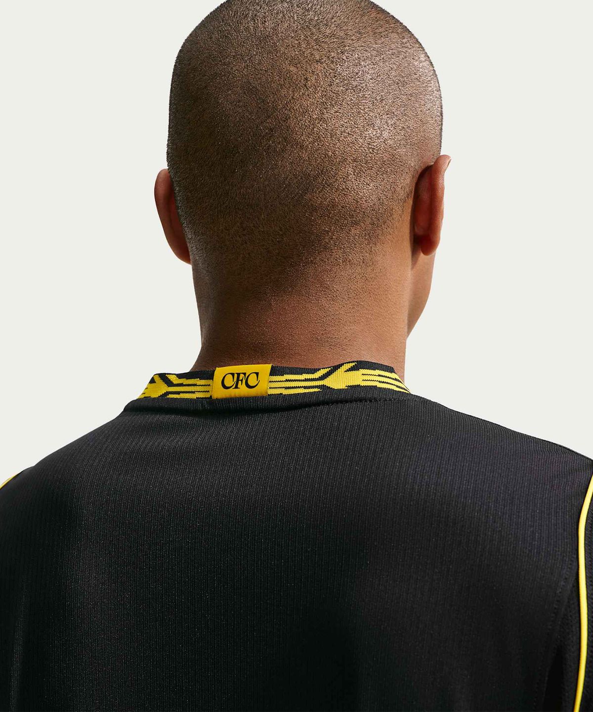 나이키(NIKE) 첼시 F.C. 2026/27 스타디움 어웨이 드라이 핏 축구 레플리카 저지 M - 블랙:미드웨스트 골드 / II1941-011