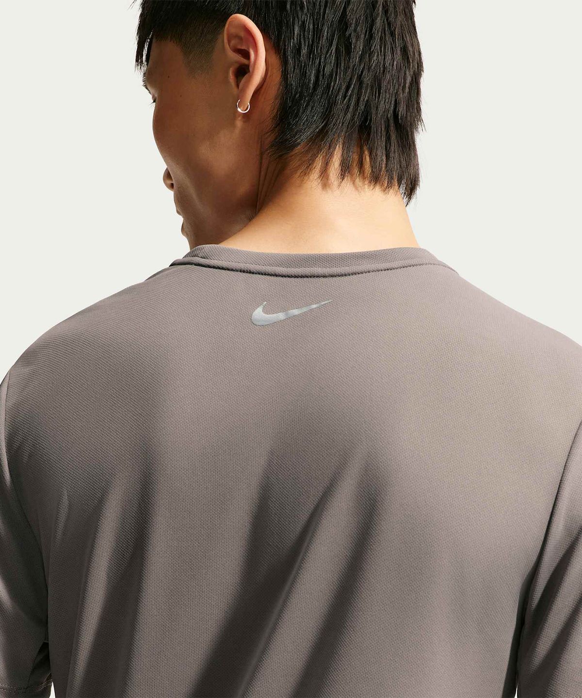 나이키(NIKE) 마일러 드라이 핏 반소매 러닝 탑 M - 케이브 스톤:그레이 포그 / IM5235-289