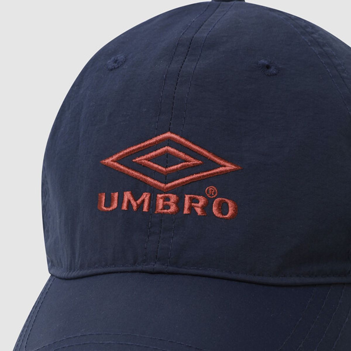 엄브로(UMBRO) 에센셜하이 나일론 볼캡 네이비 UR323CCP90