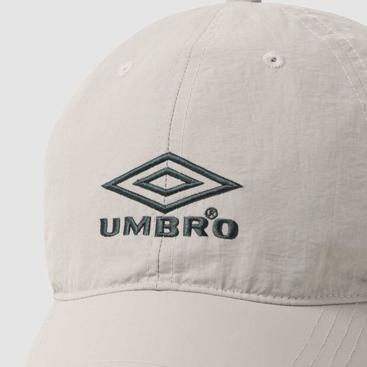 엄브로(UMBRO) 에센셜하이 나일론 볼캡 베이지 UR323CCP90