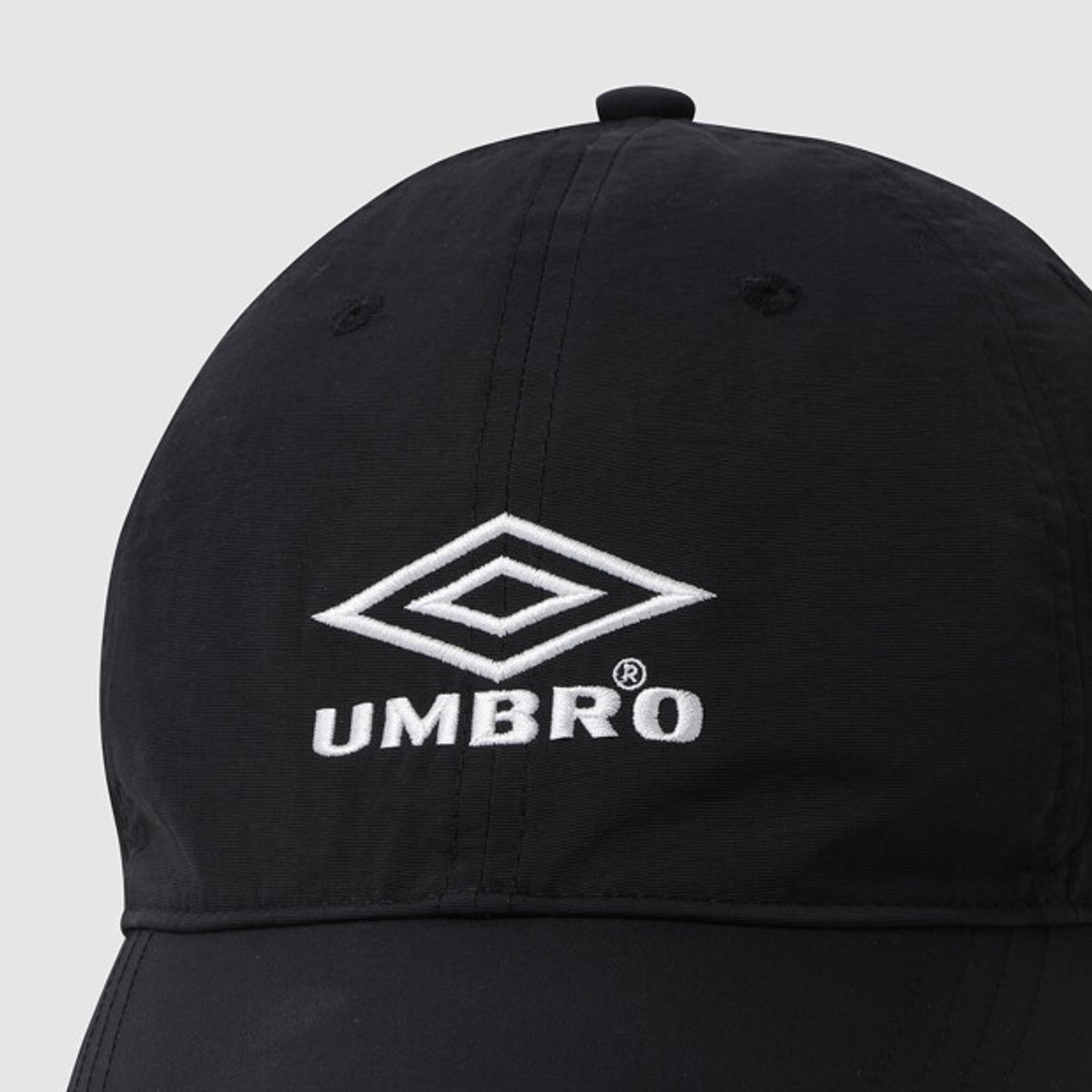 엄브로(UMBRO) 에센셜하이 나일론 볼캡 블랙 UR323CCP90