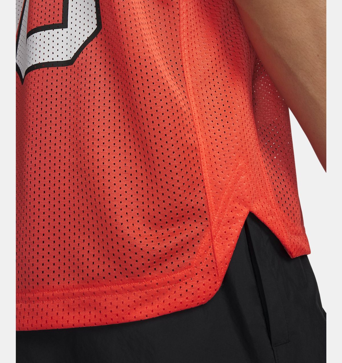 언더아머(UNDERARMOUR) UA 메쉬6011509-690