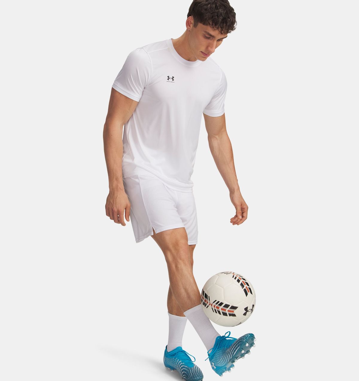 언더아머(UNDERARMOUR) UA 챌린저 코어1372691-100