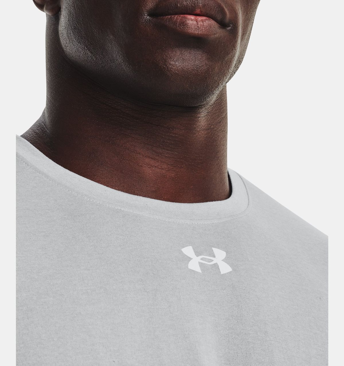언더아머(UNDERARMOUR) 남성 UA Tech 팀 반팔1376842-012