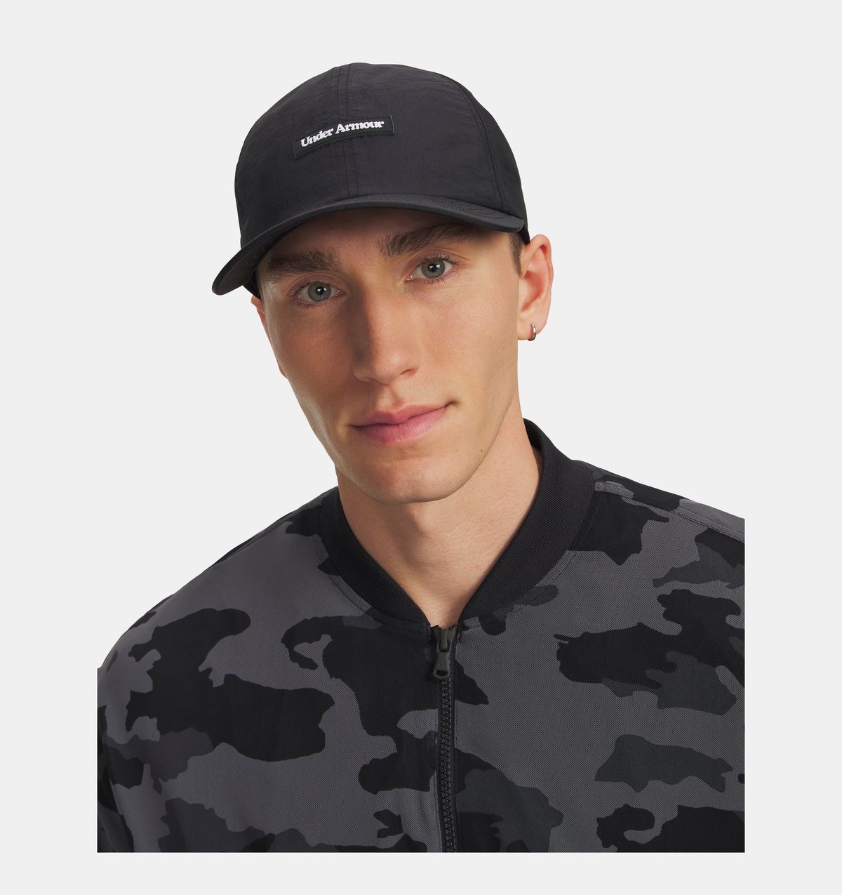 언더아머(UNDERARMOUR) UA 에센셜 미드 나일론1389692-002
