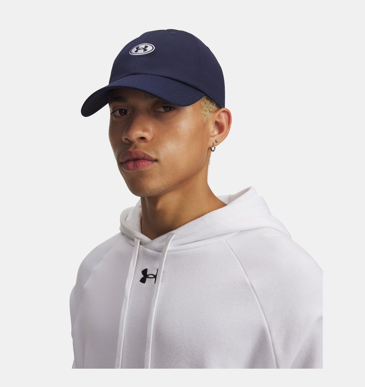 언더아머(UNDERARMOUR) UA 에센셜 로우6012666-410