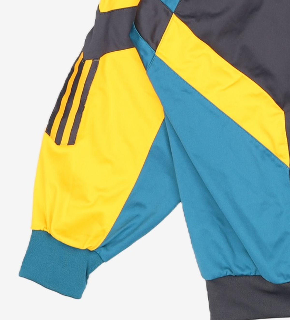 아디다스(ADIDAS) 트레이닝 재킷 M