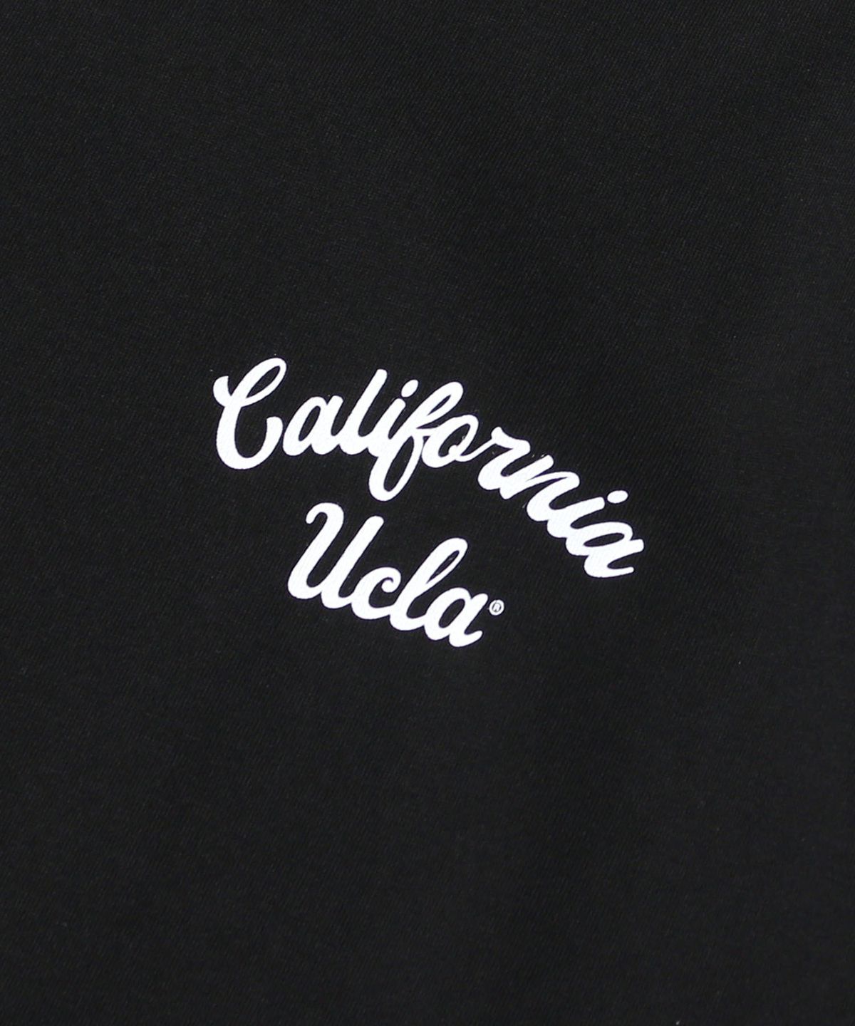 유씨엘에이(UCLA) 남녀공용  캘리그라피 스몰 로고 반팔 티셔츠[BLACK](UC4ST70)
