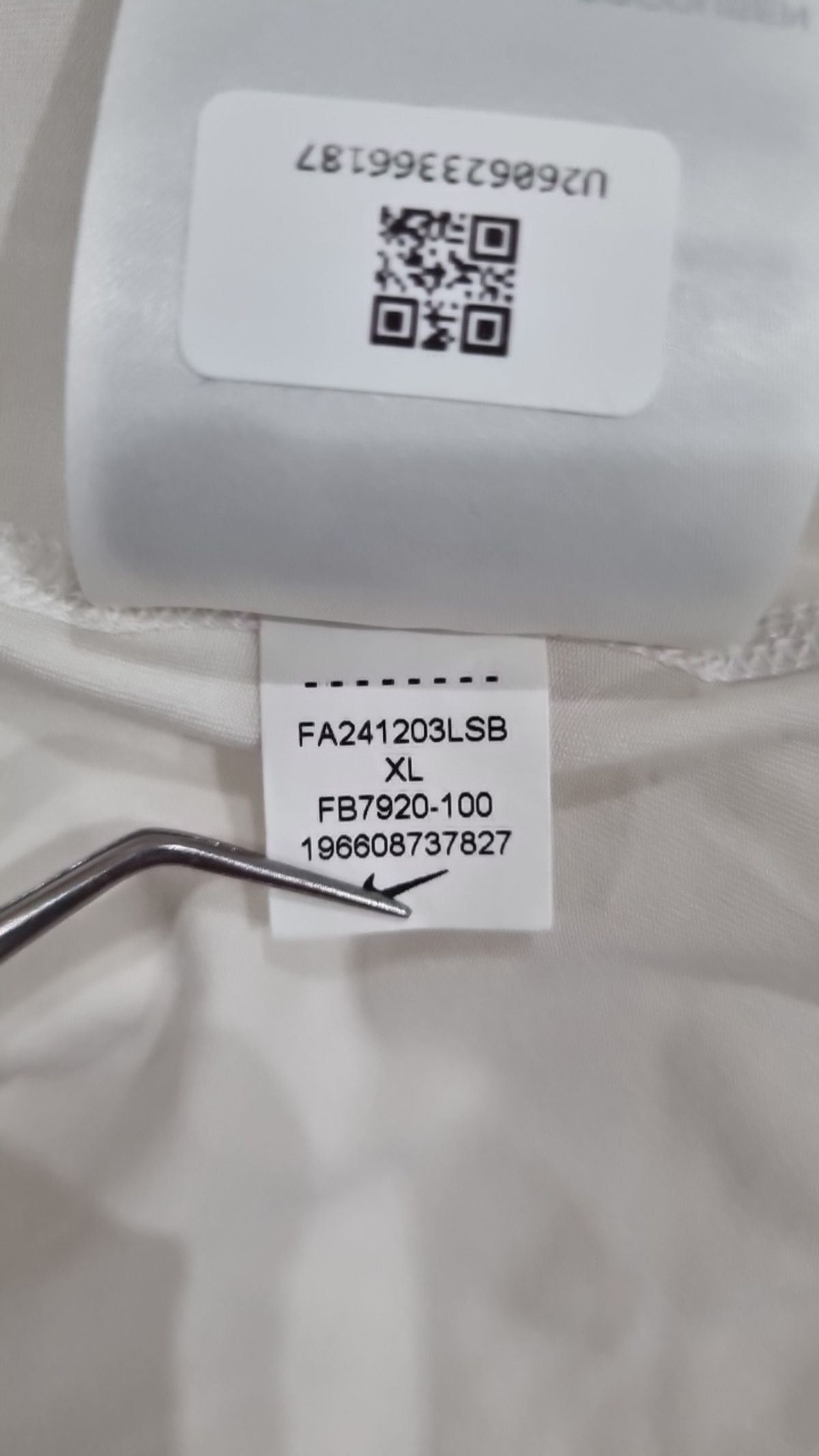 나이키(NIKE) 프로 드라이 핏 타이트 긴소매 피트니스 탑 M - 화이트:블랙 / FB7920-100 XL