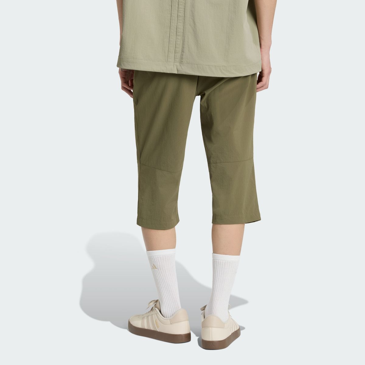 아디다스(ADIDAS) 쿨 필링 레귤러 핏 테이퍼드 우븐 3/4 오픈 헴 팬츠 KY6284