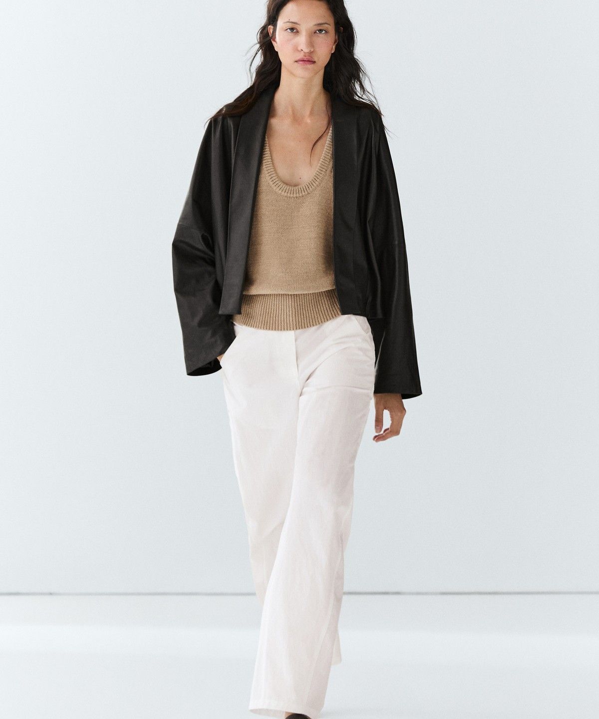 마시모두띠(MASSIMO DUTTI) 나파 가죽 라펠 로브