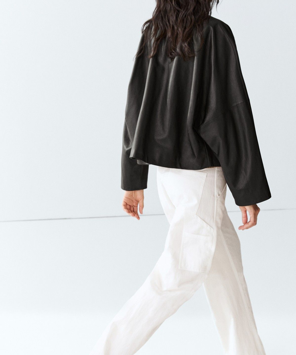 마시모두띠(MASSIMO DUTTI) 나파 가죽 라펠 로브
