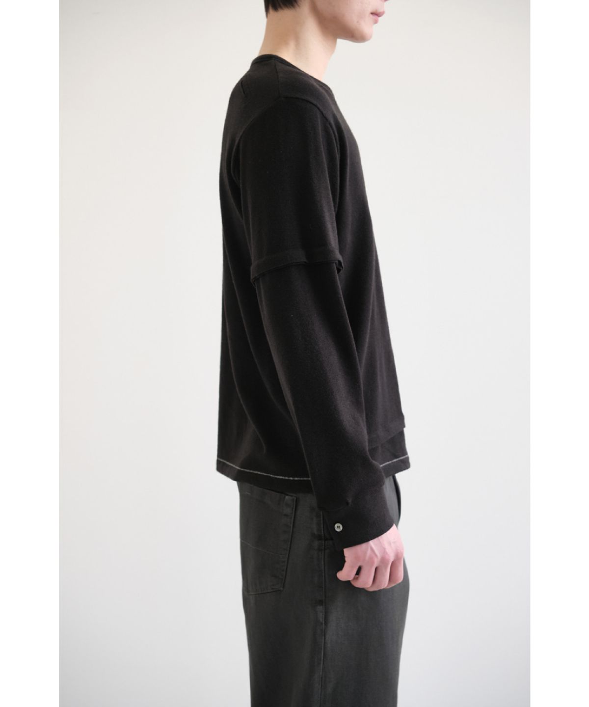 해칭룸(HATCHINGROOM) Layer Cuffs Tee V2 Black