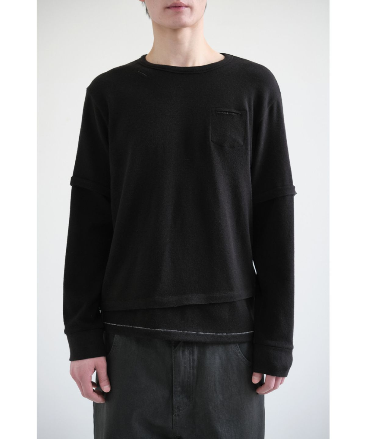 해칭룸(HATCHINGROOM) Layer Cuffs Tee V2 Black