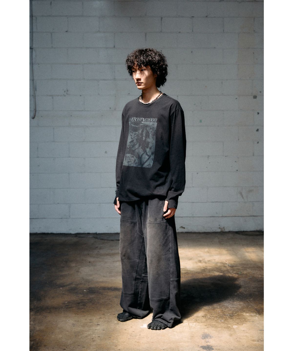 해칭룸(HATCHINGROOM) VTG Still Life Tee Black