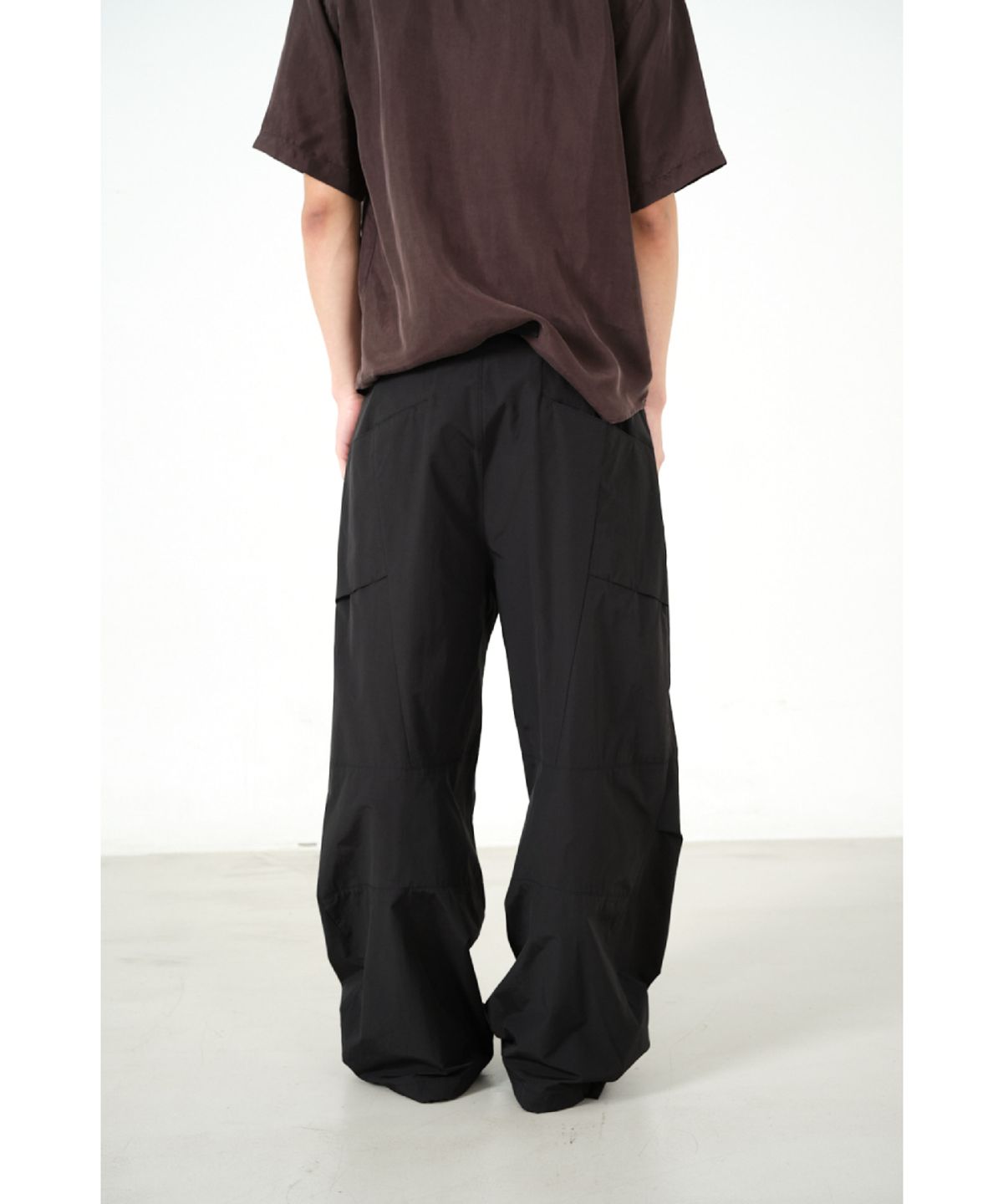 해칭룸(HATCHINGROOM) Balloon Trousers Black