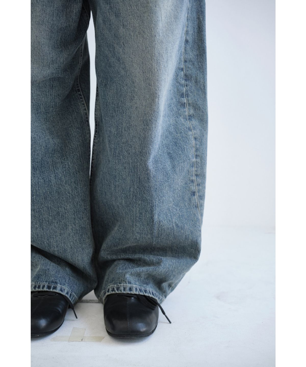 해칭룸(HATCHINGROOM) Wide Curve Jeans Vintage Blue