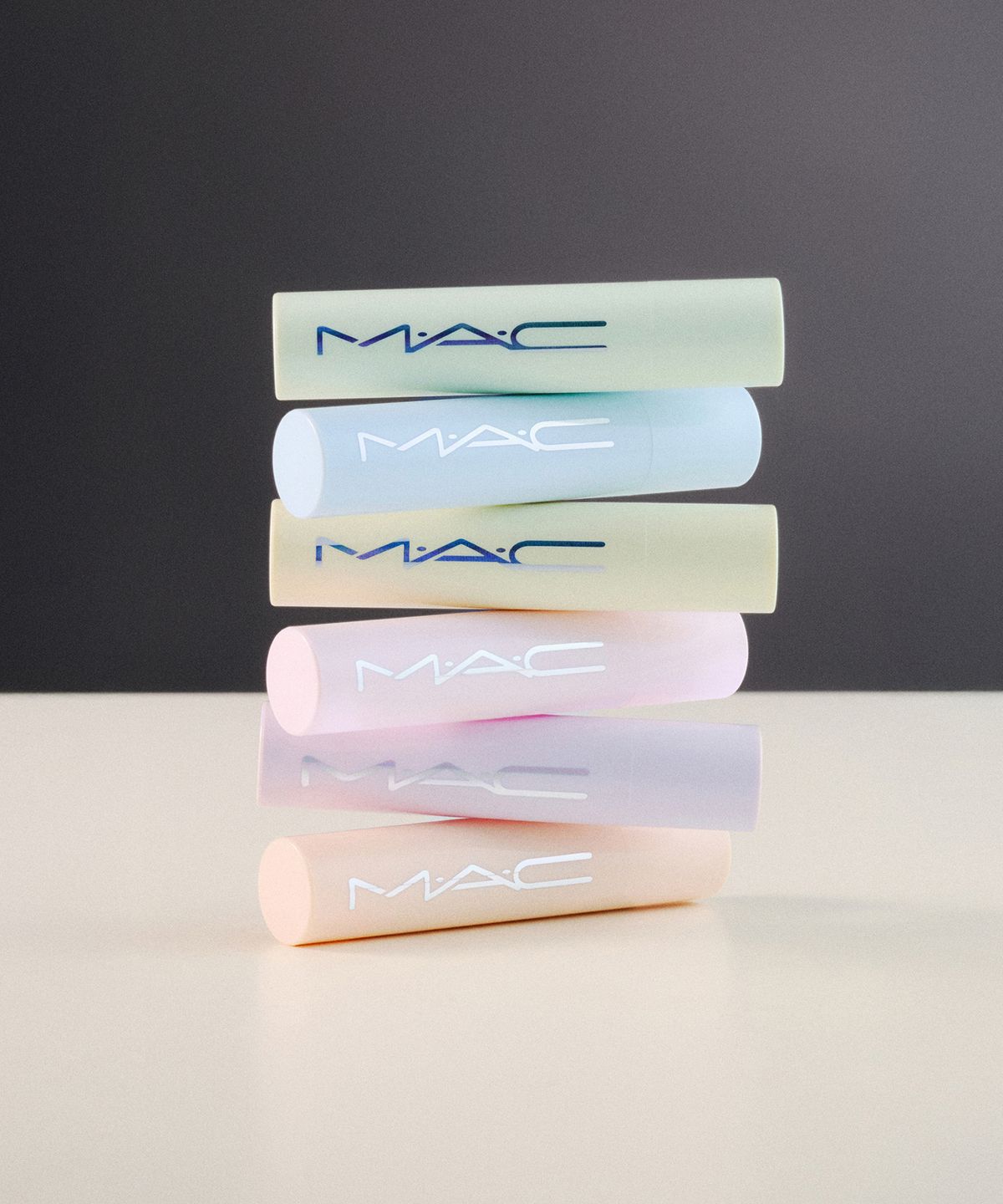 맥(M.A.C) 스쿼트 플럼핑 글로스 스틱 쉬머