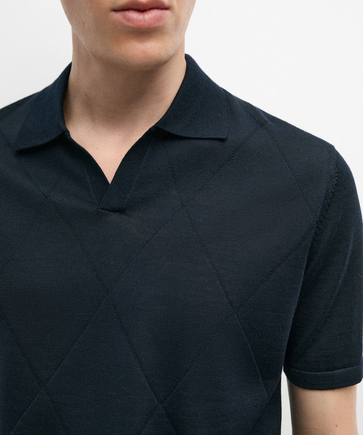 마시모두띠(MASSIMO DUTTI) 다이아몬드 패턴 저지 폴로