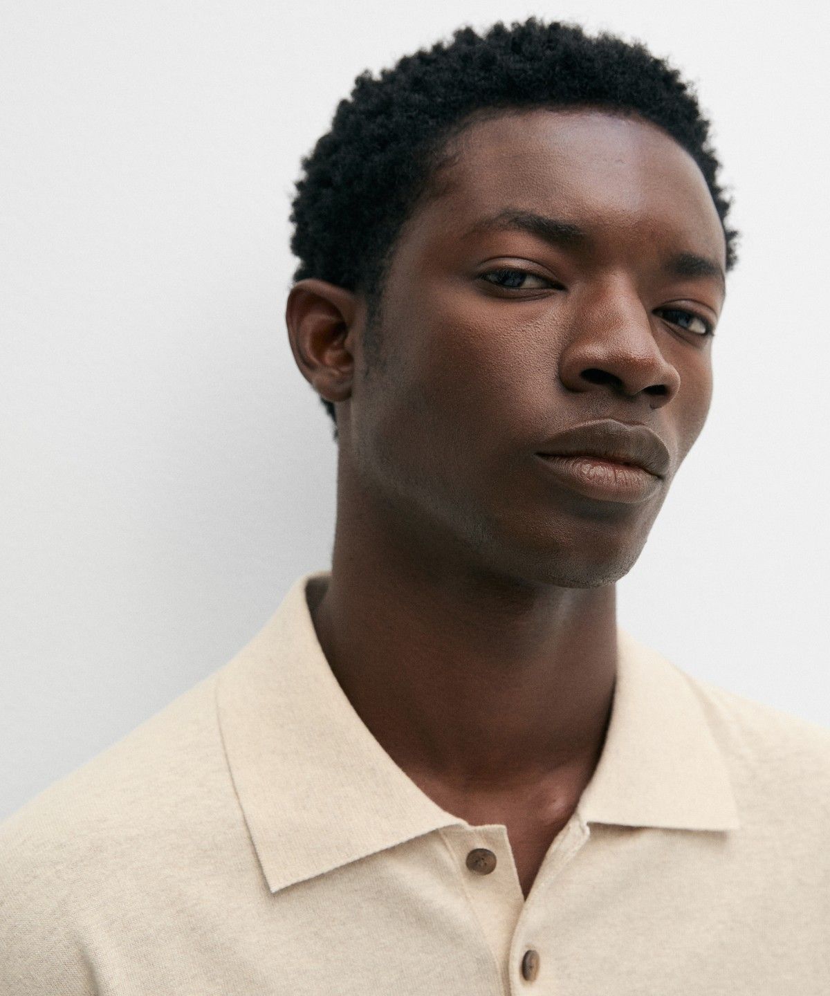 마시모두띠(MASSIMO DUTTI) 코튼 린넨 버튼 폴로 셔츠