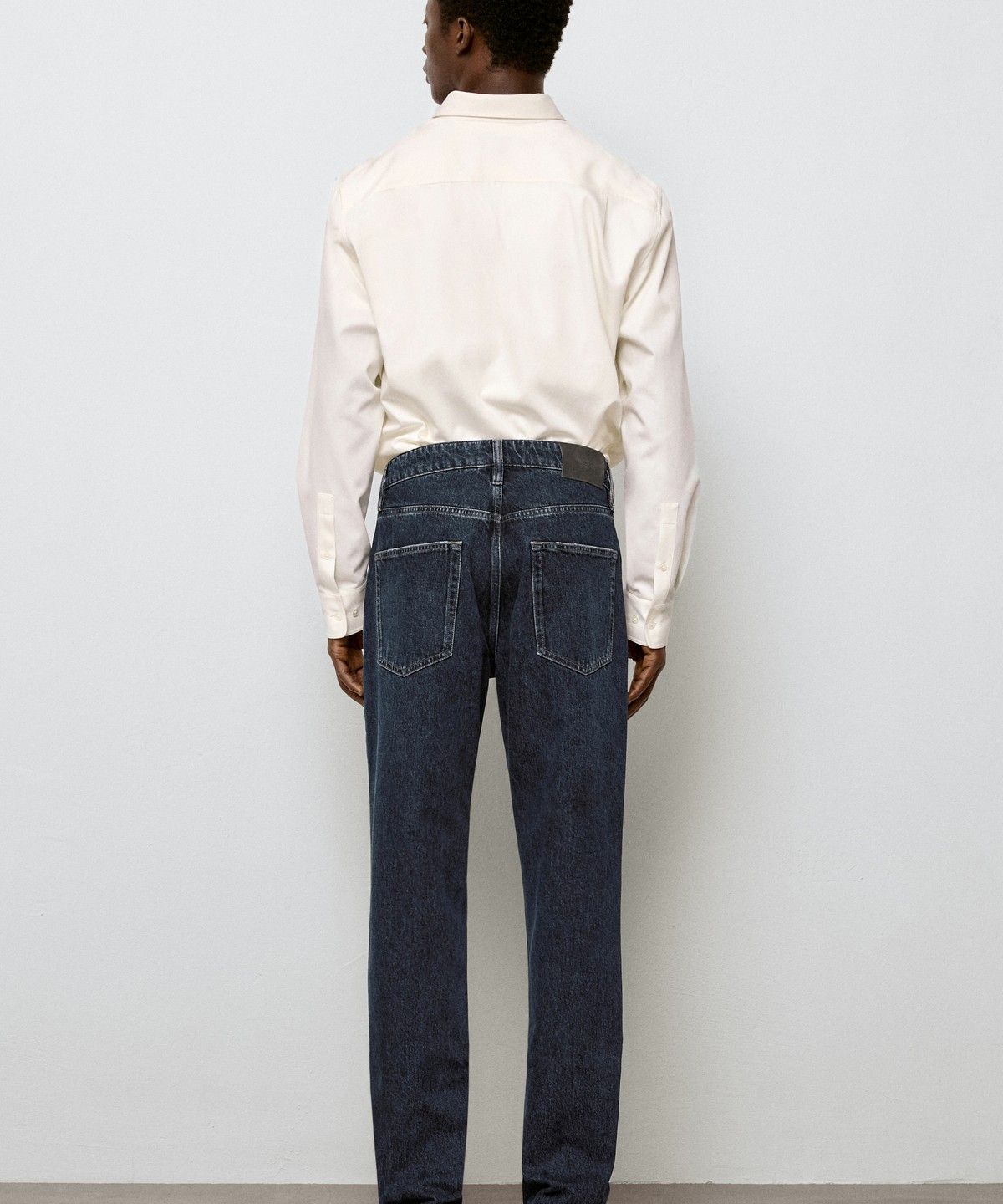 마시모두띠(MASSIMO DUTTI) 테이퍼드 핏 진