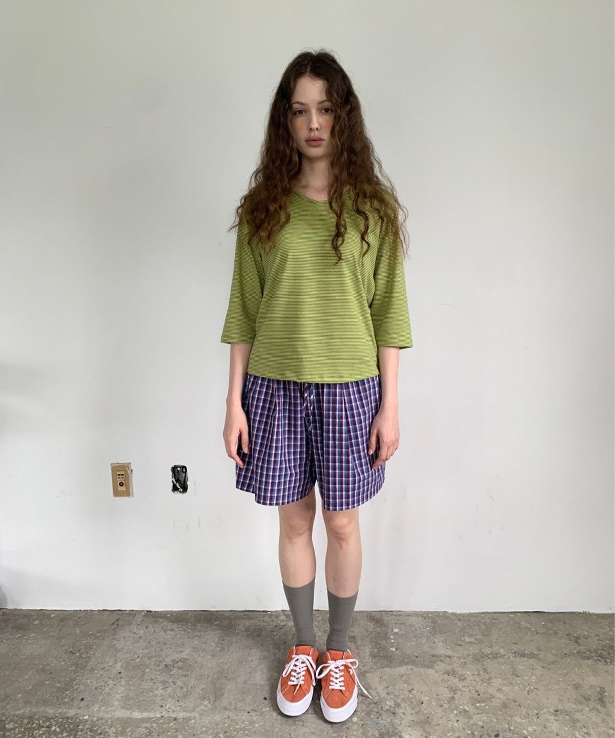 애프터썸머(AFTERSUMMER) V-neck Stripe Quater T-shirt (green)