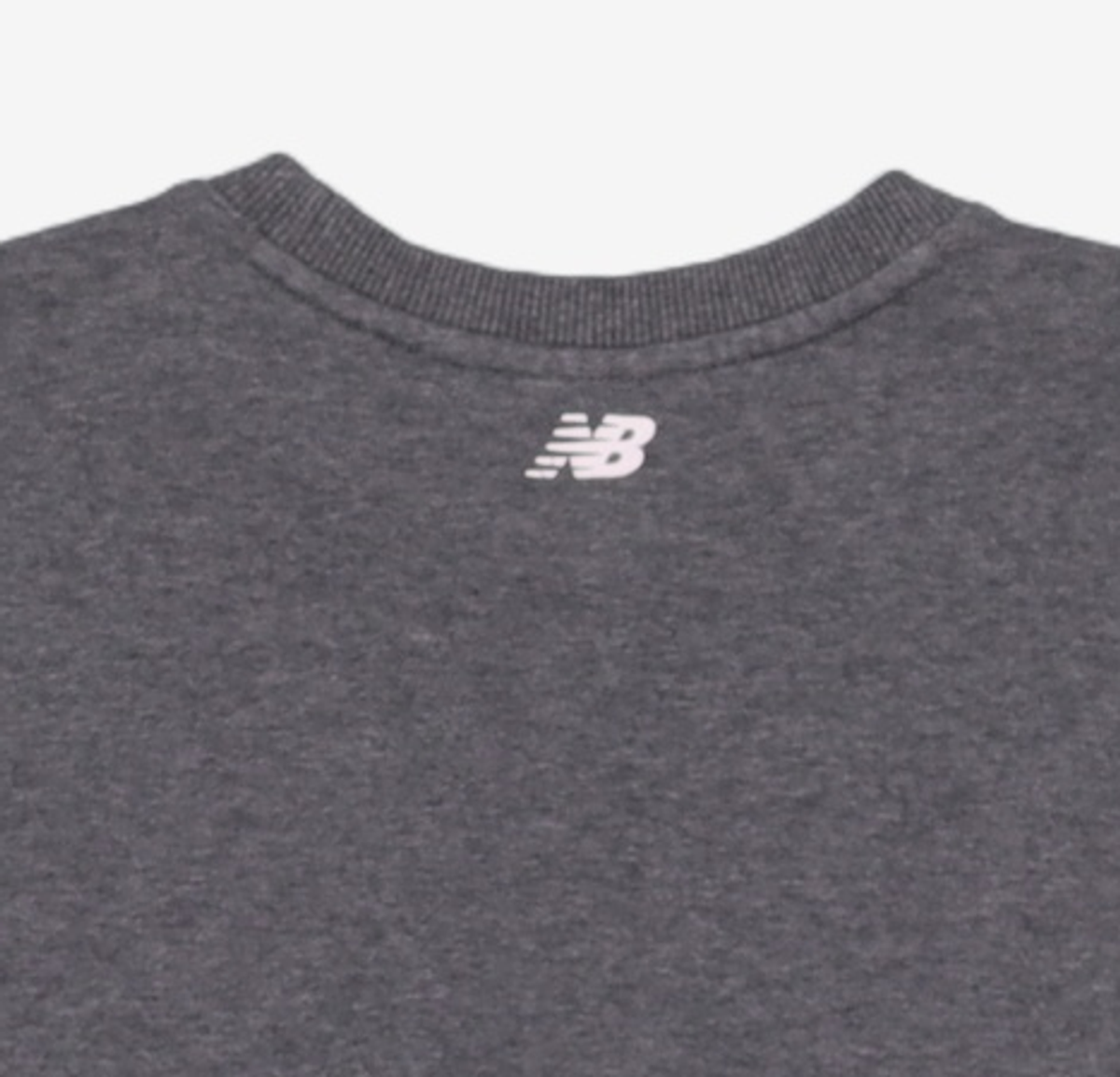뉴발란스(NEW BALANCE) 맨투맨/스웨트셔츠 100