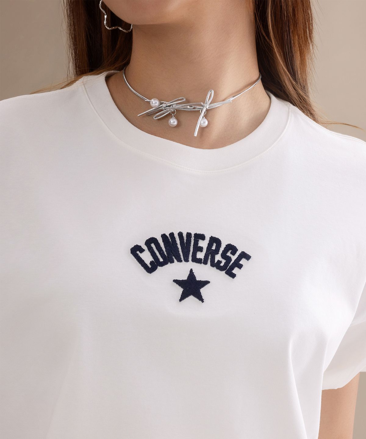 컨버스(CONVERSE) 소로나 스타 로고 크롭 티셔츠 빈티지 화이트 WCK109-W70