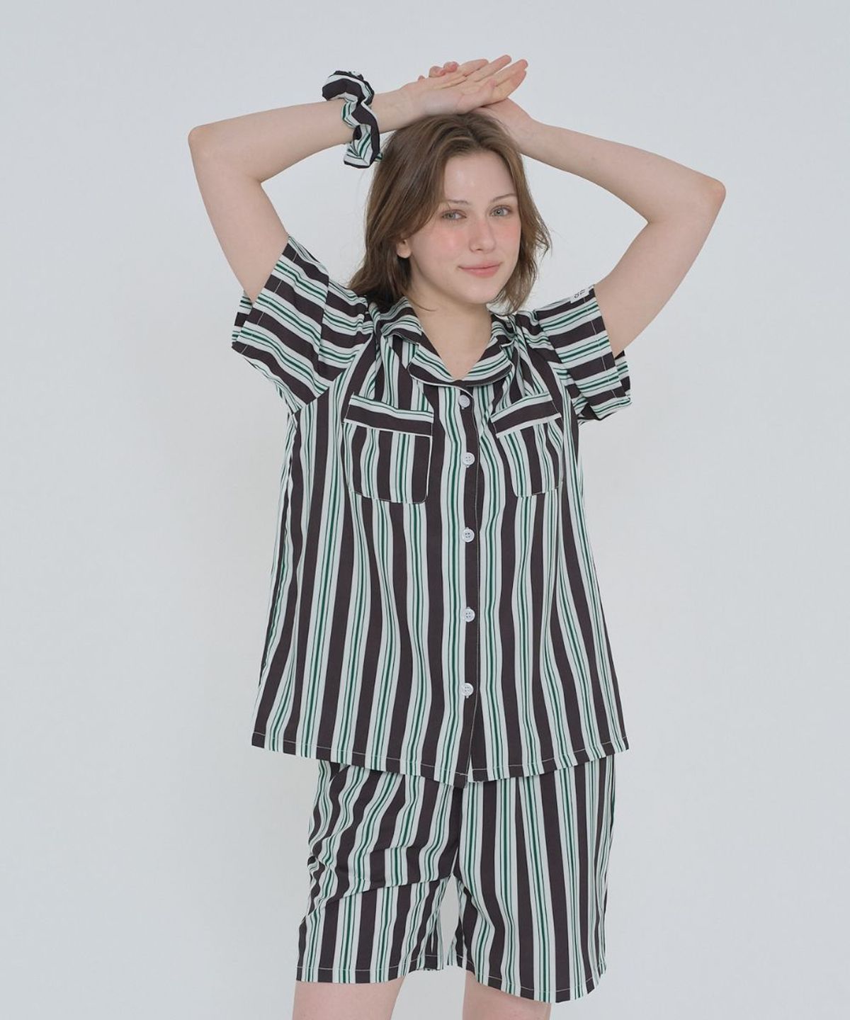 오오티엔(OOTN) 여름 쿨링 세인트 스트라이프 반팔 반바지 긴바지 잠옷세트